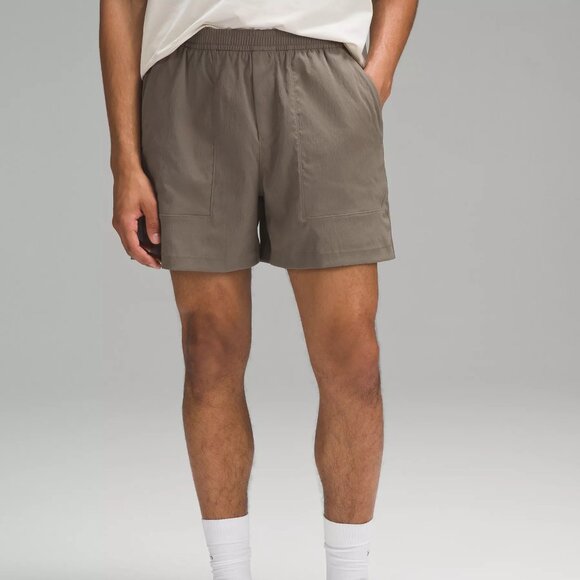 lululemon Nomad Bowline Short 5" Woven Small - Picture 1 of 4